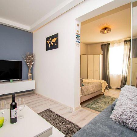 Oasis Apartment Pula Extérieur photo