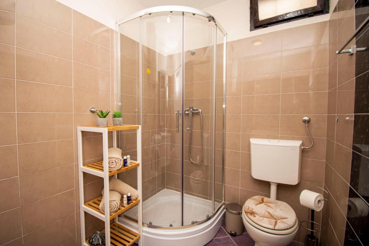 Oasis Apartment Pula Extérieur photo