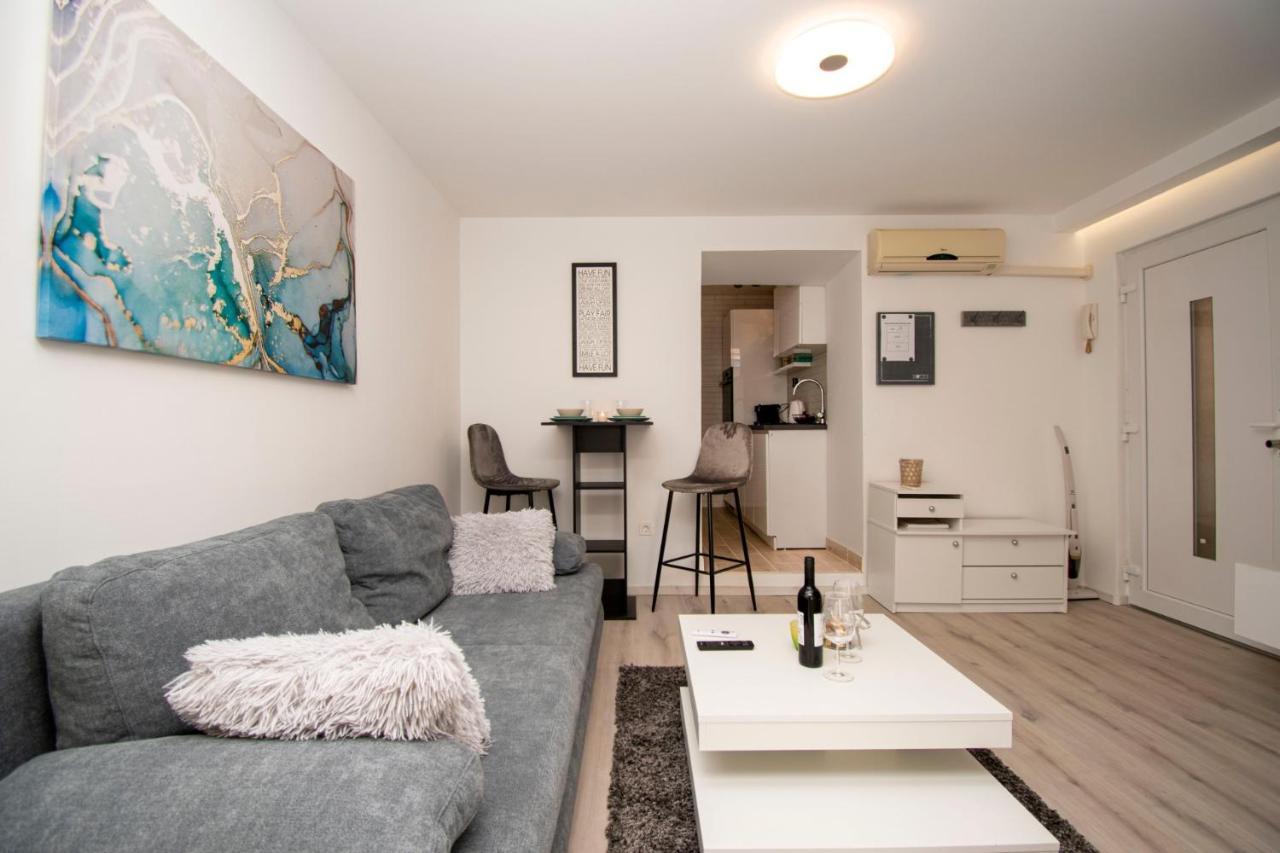 Oasis Apartment Pula Extérieur photo